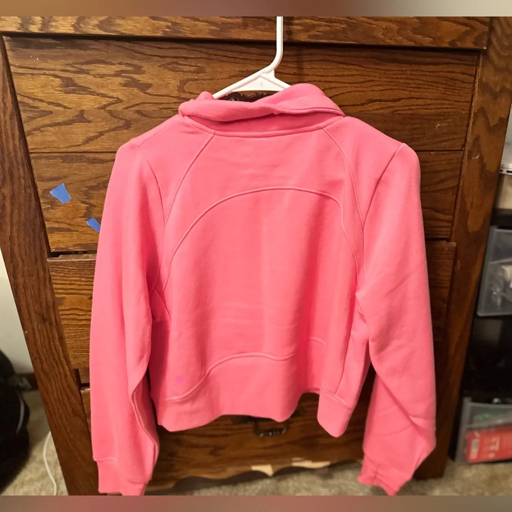 All in motion pink lightweight crop top - Picture 3 of 3